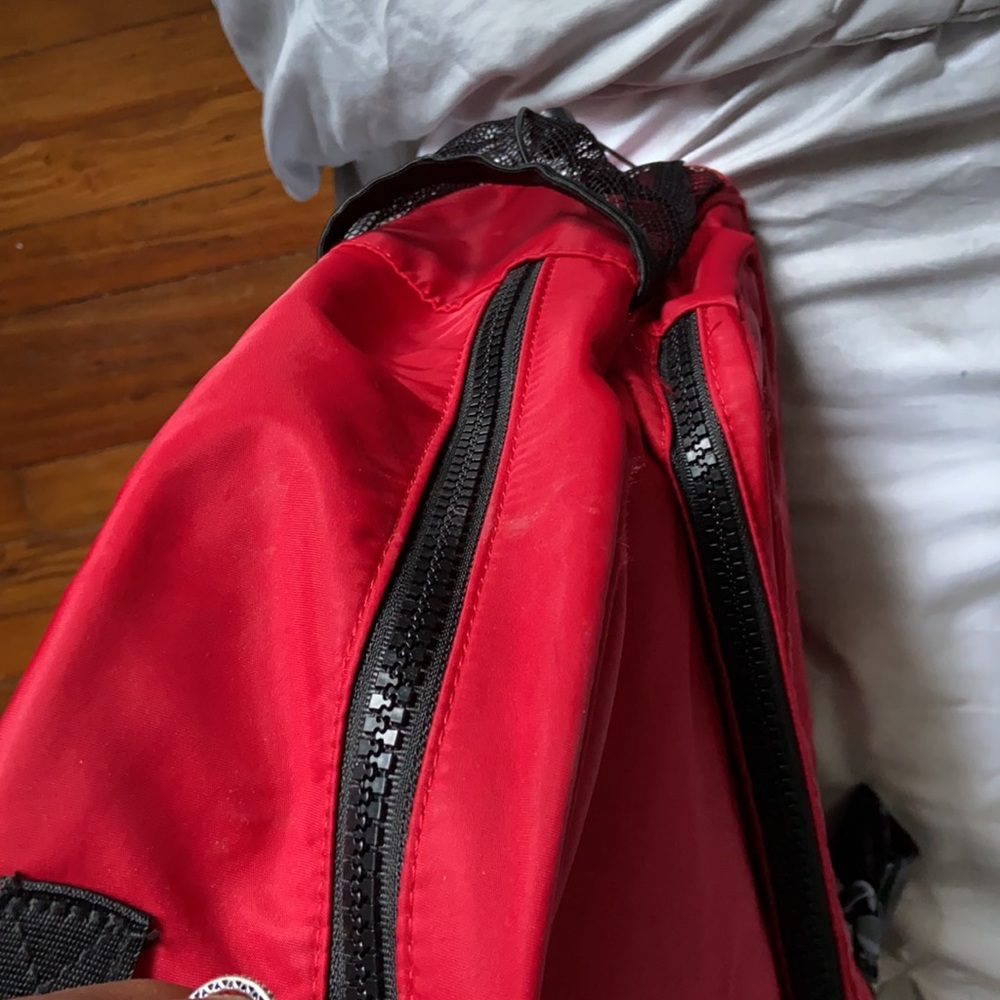 Backpack - Picture 4 of 5